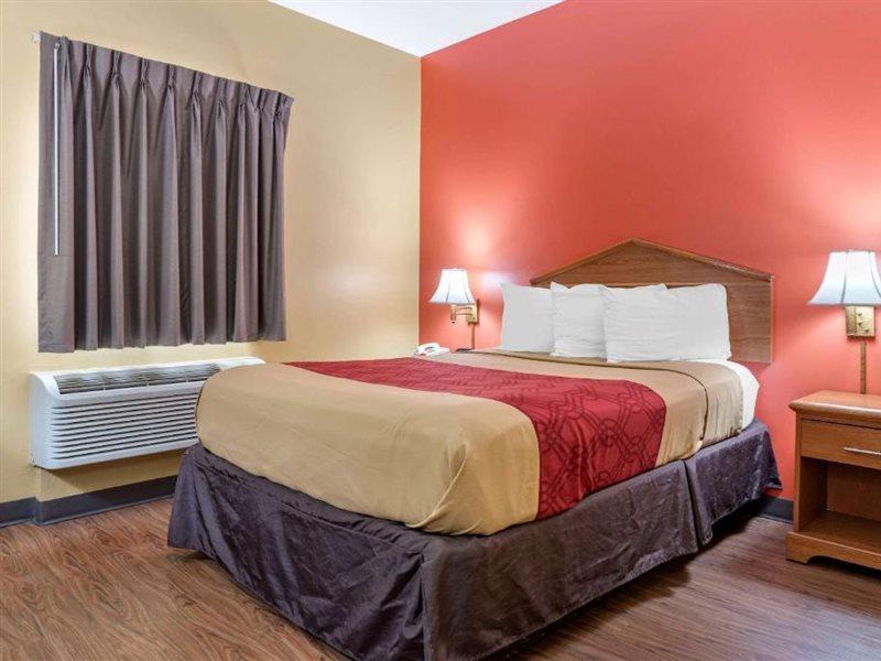 Econo Lodge Louisville Airport Exteriör bild
