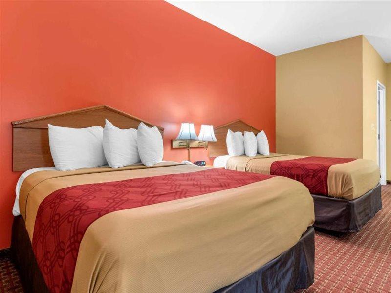 Econo Lodge Louisville Airport Exteriör bild