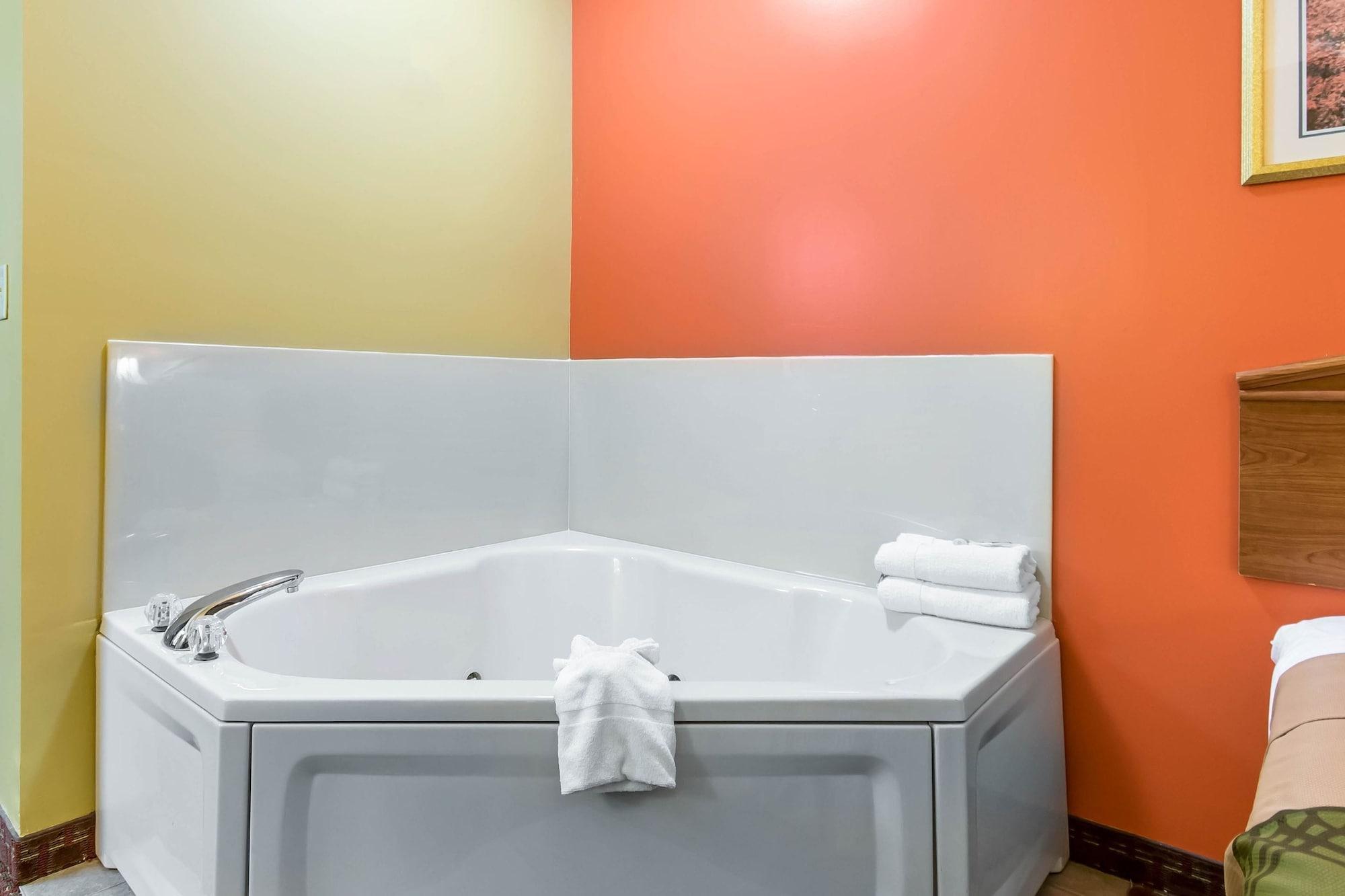 Econo Lodge Louisville Airport Exteriör bild