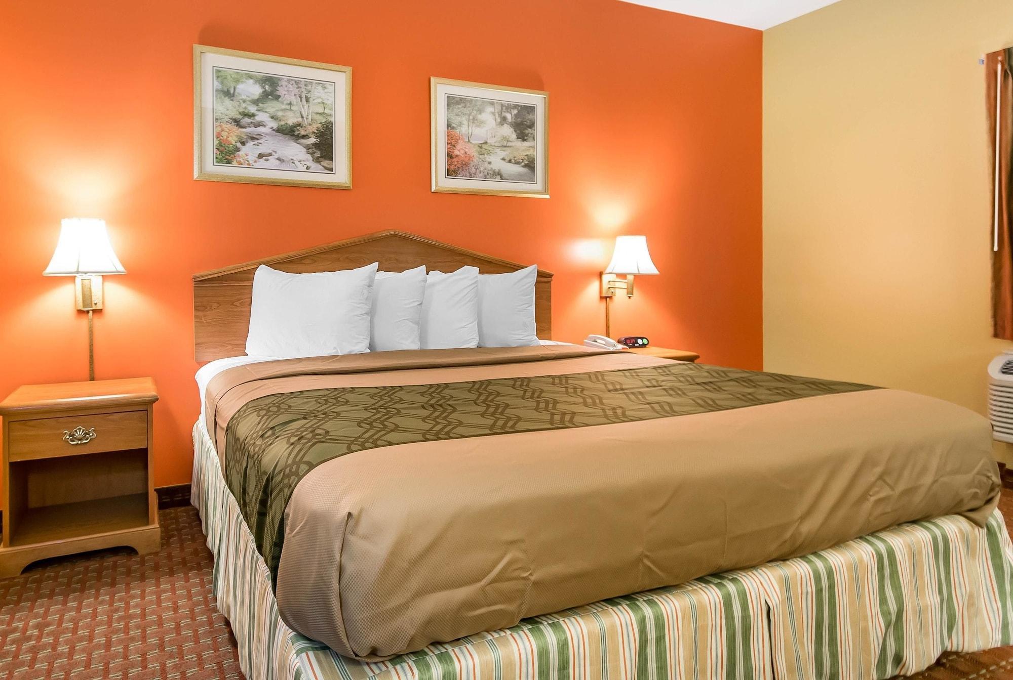 Econo Lodge Louisville Airport Exteriör bild