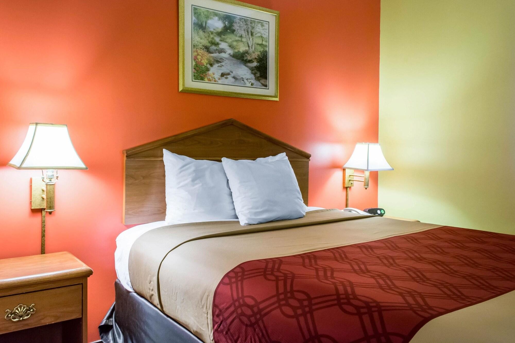 Econo Lodge Louisville Airport Exteriör bild