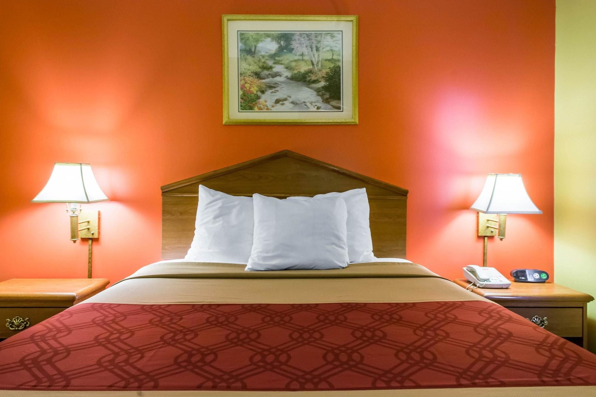 Econo Lodge Louisville Airport Exteriör bild