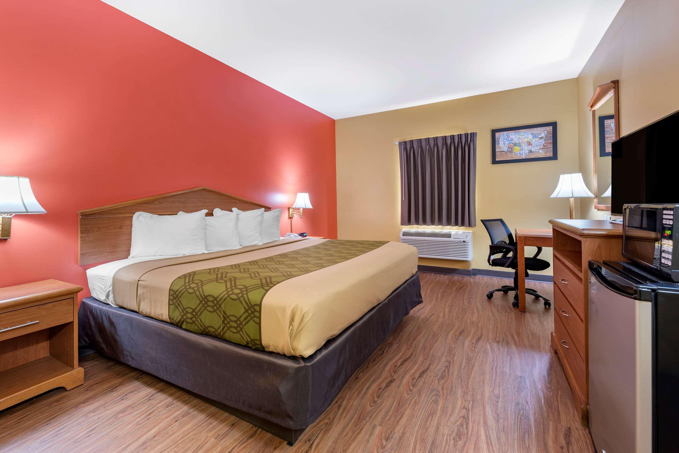 Econo Lodge Louisville Airport Exteriör bild