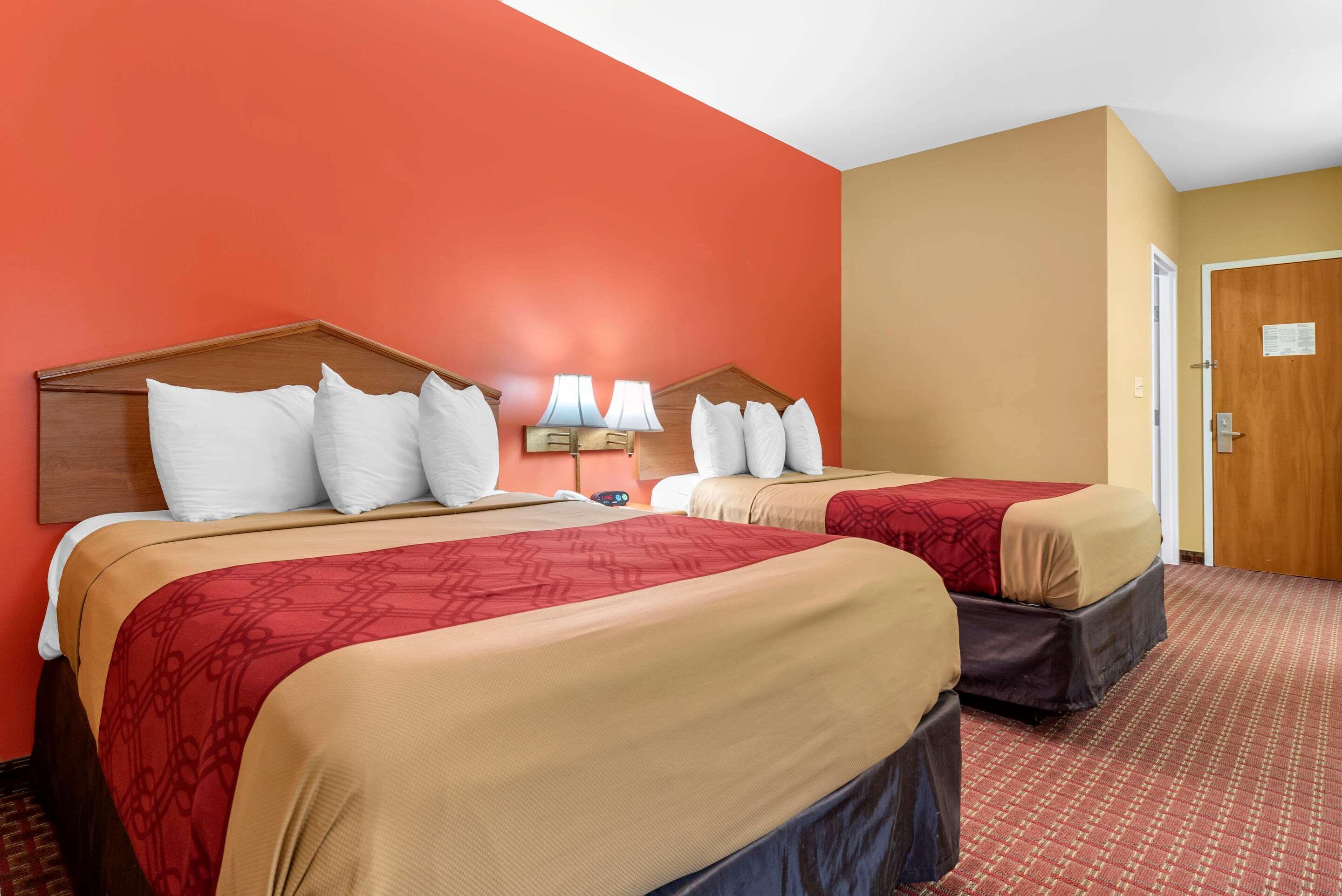 Econo Lodge Louisville Airport Exteriör bild